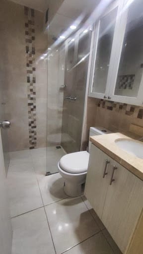 Apartamento de 2 alcobas en arriendo en Los Gomez, Itagüí, 57 m² · foto 10 de 12
