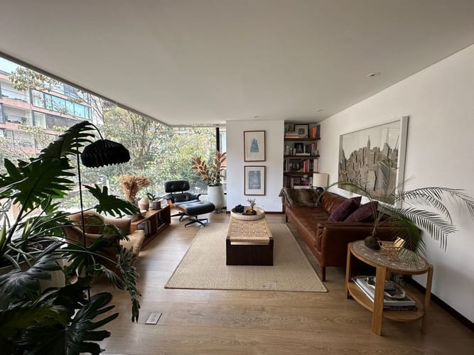 Apartamento de 2 alcobas en arriendo en El Virrey, Bogotá, 86 m² · foto 1 de 8