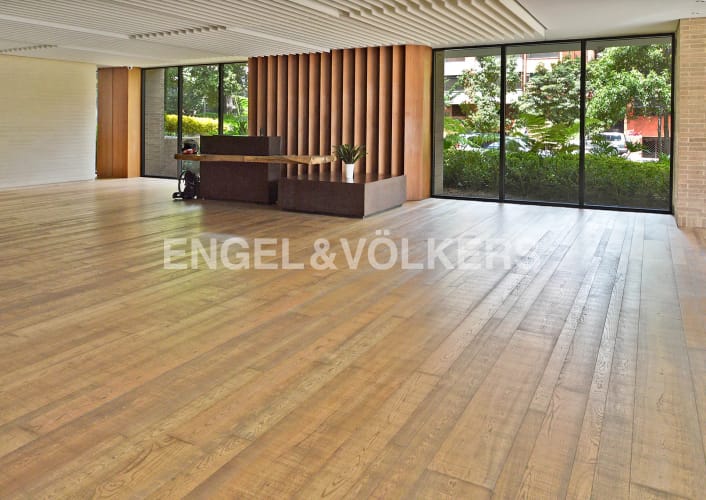 Apartamento de 3 alcobas en venta en Chico Norte, Bogotá, 362 m² · foto 16 de 17