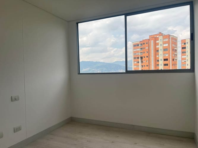 Apartamento de 3 alcobas en arriendo en Quebrada Clara, Envigado, 105 m² · foto 9 de 16