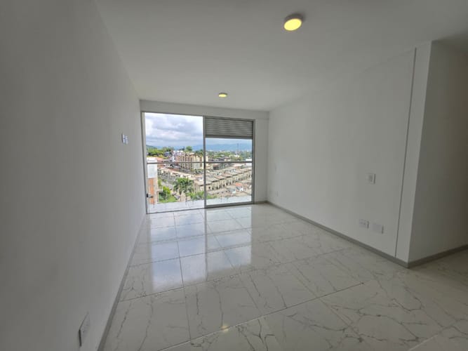 Apartamento de 3 alcobas en arriendo en Maraya, Pereira, 72 m² · foto 2 de 10