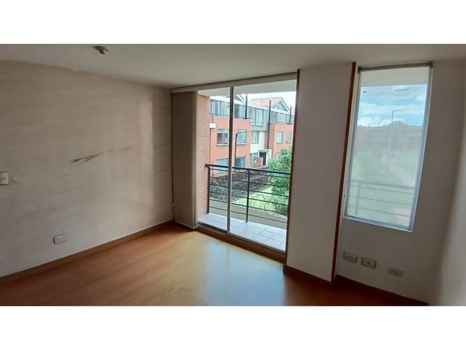 Apartamento de 3 alcobas en venta en Serrezuela, Mosquera, 72 m² · foto 5 de 21