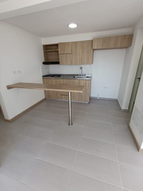Apartamento de 3 alcobas en arriendo en Hospital Mental, Bello, 64 m² · foto 3 de 11