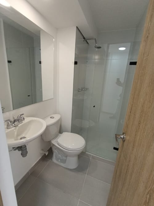 Apartamento de 3 alcobas en arriendo en Hospital Mental, Bello, 64 m² · foto 7 de 11
