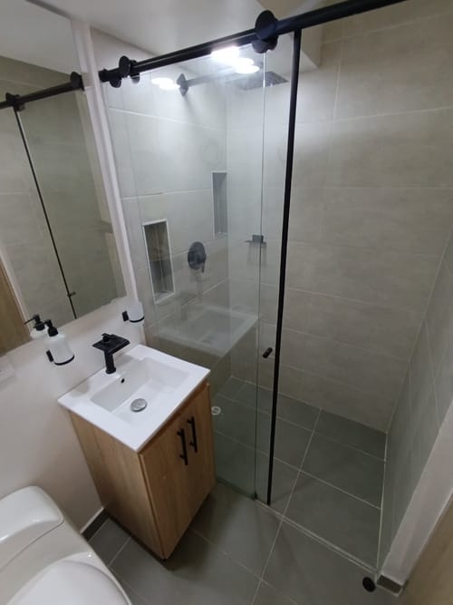 Apartamento de 3 alcobas en arriendo en Hospital Mental, Bello, 64 m² · foto 8 de 11