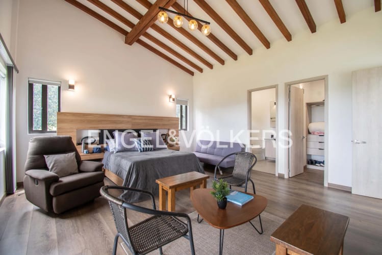 Casa de 3 alcobas en arriendo en Rionegro, 320 m² · foto 17 de 24