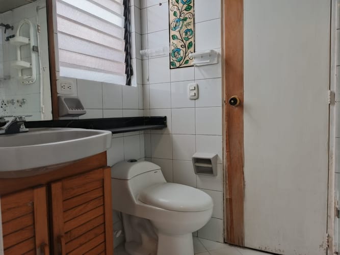 Apartamento de 4 alcobas en arriendo en Carlos E Restrepo, Medellín, 95 m² · foto 14 de 24