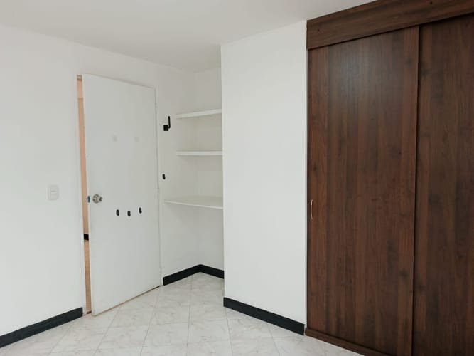 Apartamento de 4 alcobas en arriendo en Carlos E Restrepo, Medellín, 95 m² · foto 22 de 24