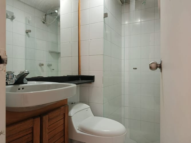 Apartamento de 4 alcobas en arriendo en Carlos E Restrepo, Medellín, 95 m² · foto 13 de 24