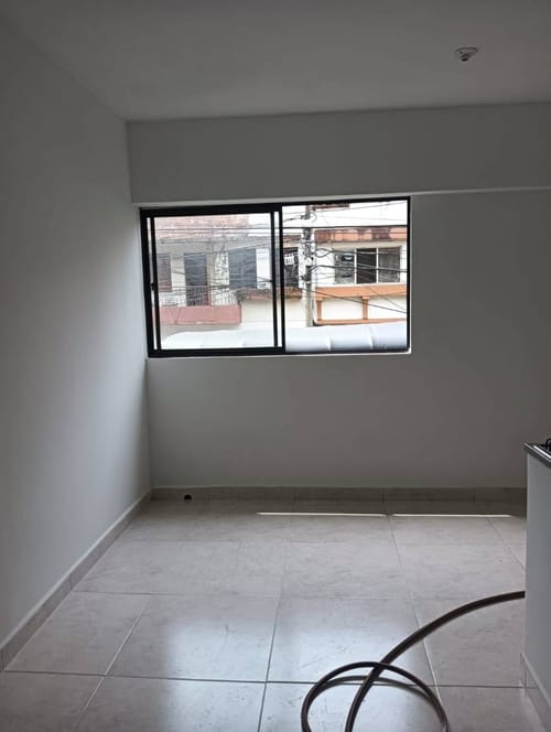 Apartamento en arriendo en Florida Nueva, Medellín, 60 m² · foto 2 de 10