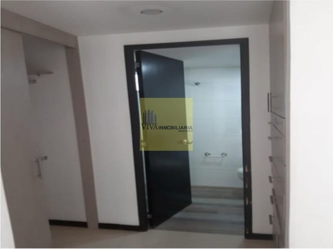Apartaestudio en venta en Suramérica, Itagüí, 98 m² · foto 6 de 13