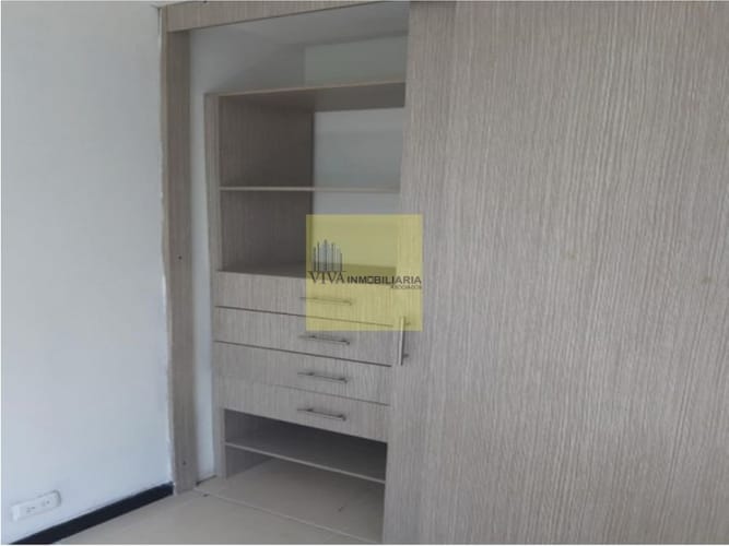 Apartaestudio en venta en Suramérica, Itagüí, 98 m² · foto 8 de 13
