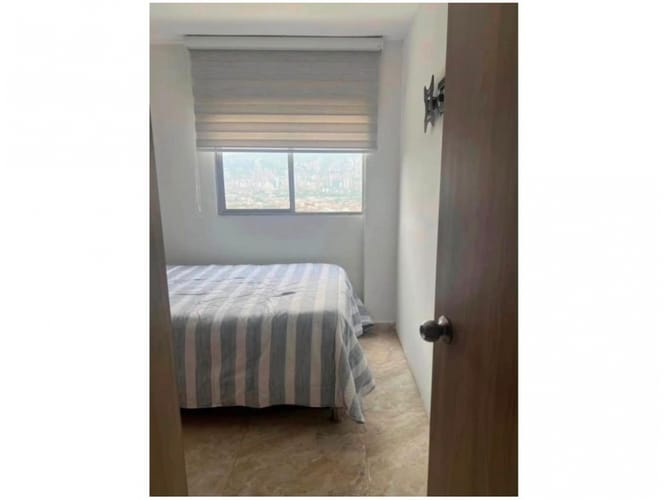 Apartamento de 3 alcobas en venta en Centro, Itagüí, 65 m² · foto 8 de 17