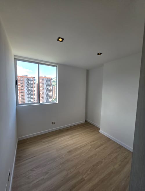 Apartamento de 3 alcobas en venta en Suramerica, Itagüí, 85 m² · foto 8 de 24