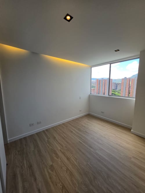 Apartamento de 3 alcobas en venta en Suramerica, Itagüí, 85 m² · foto 18 de 24