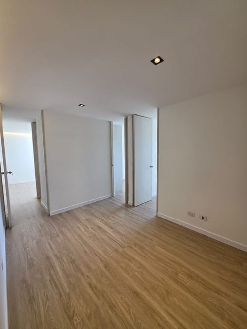 Apartamento de 3 alcobas en venta en Suramerica, Itagüí, 85 m² · foto 15 de 24