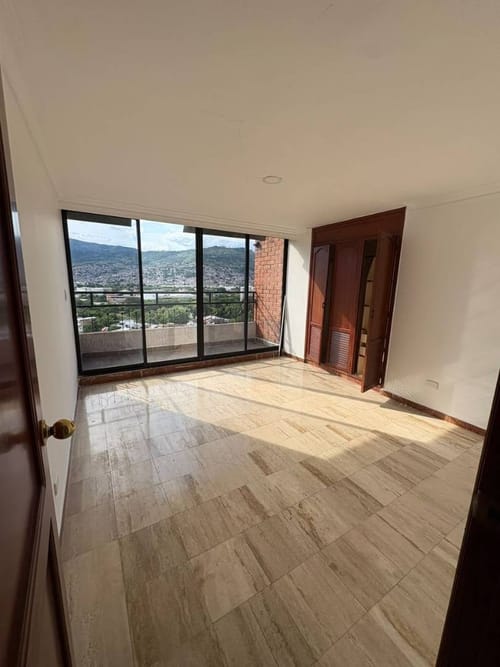 Apartamento de 3 alcobas en arriendo en Camino Real, Cali, 110 m² · foto 2 de 15