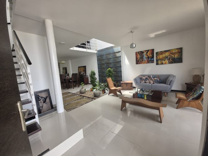 Casa de 3 alcobas en venta en Sector La Luisa Bella Suiza, Cali, 150 m² · foto 1 de 24