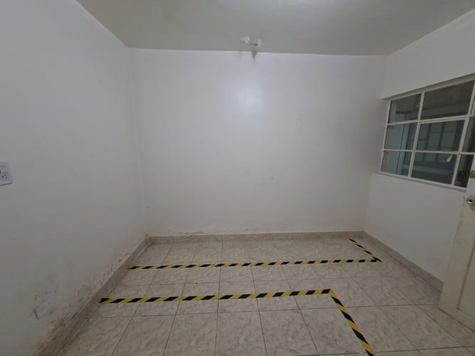 Casa de 5 alcobas en arriendo en Las Acacias, Medellín, 150 m² · foto 8 de 10