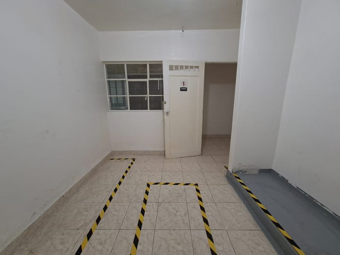 Casa de 5 alcobas en arriendo en Las Acacias, Medellín, 150 m² · foto 9 de 10