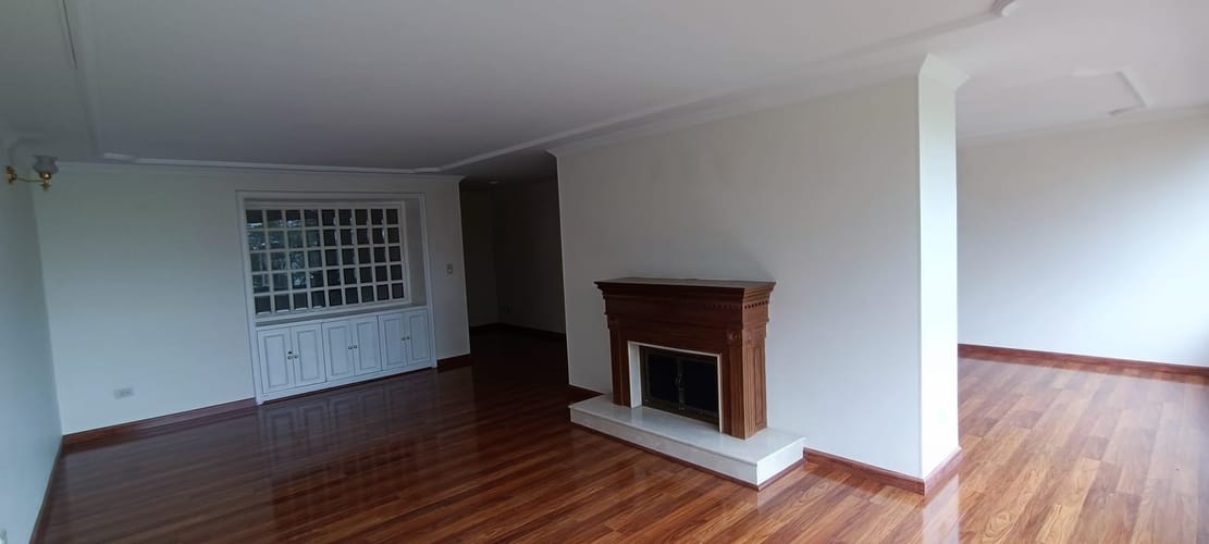 Apartamento de 3 alcobas en venta en Santa Barbara, Bogotá, 170 m² · foto 9 de 14