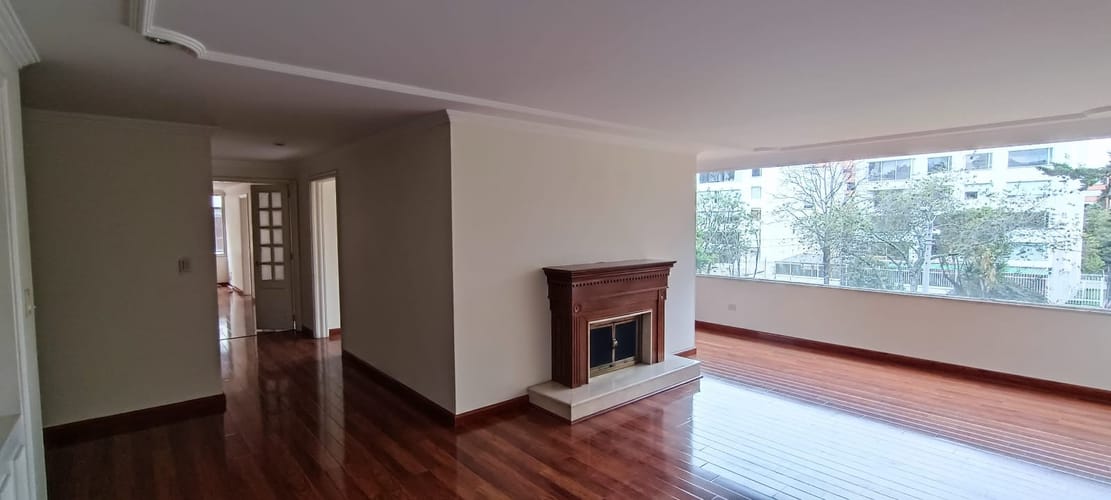 Apartamento de 3 alcobas en venta en Santa Barbara, Bogotá, 170 m² · foto 1 de 14
