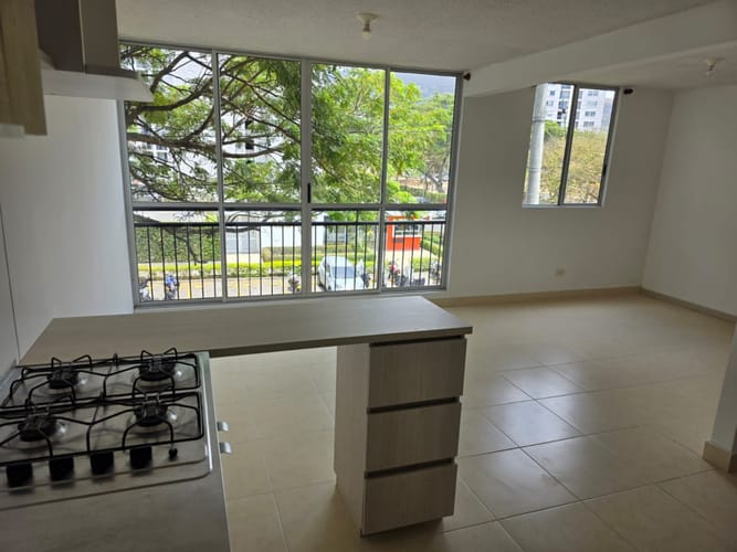 Apartamento de 2 alcobas en arriendo en Belalcazar, Yumbo, 49 m² · foto 2 de 16