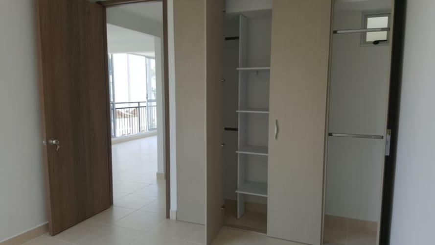Apartamento de 2 alcobas en arriendo en Belalcazar, Yumbo, 49 m² · foto 10 de 16