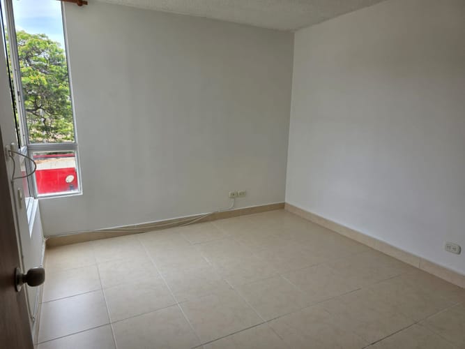 Apartamento de 2 alcobas en arriendo en Belalcazar, Yumbo, 49 m² · foto 15 de 16