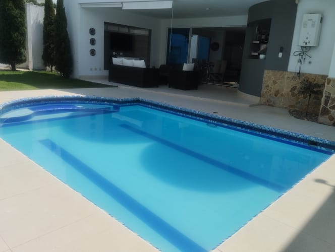 Casa de 5 alcobas en venta en Ciudad Jardin, Cali, 550 m² · foto 1 de 24