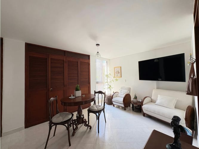 Apartamento de 2 alcobas en venta en El Diamante 2, Medellín, 83 m² · foto 7 de 9