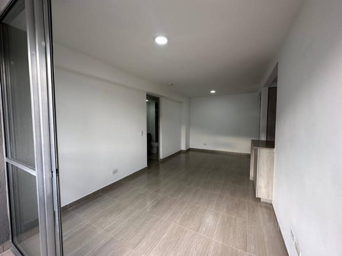 Apartamento de 3 alcobas en arriendo en Bucaros, Bello, 70 m² · foto 10 de 20