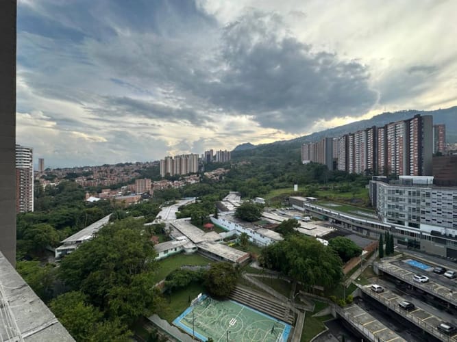 Apartamento de 3 alcobas en arriendo en Bucaros, Bello, 70 m² · foto 12 de 20