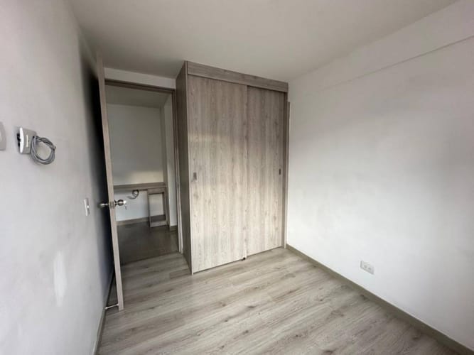 Apartamento de 3 alcobas en arriendo en Bucaros, Bello, 70 m² · foto 16 de 20
