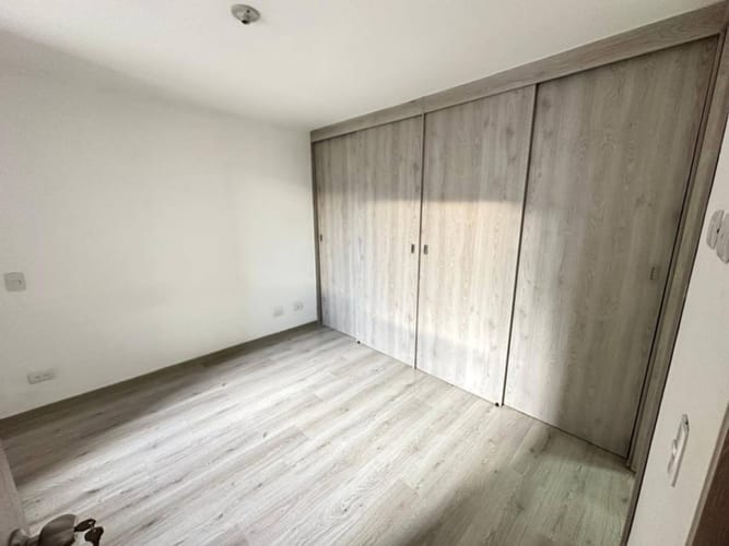 Apartamento de 3 alcobas en arriendo en Bucaros, Bello, 70 m² · foto 19 de 20