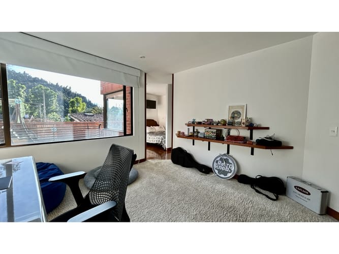 Casa de 3 alcobas en venta en Santa Barbara, Bogotá, 217 m² · foto 19 de 24