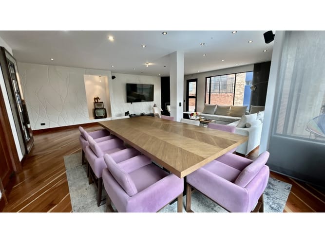 Apartamento de 3 alcobas en venta en Chicó Navarra, Bogotá, 186 m² · foto 5 de 24