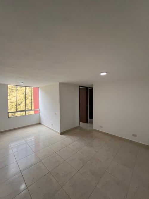 Apartamento de 3 alcobas en venta en Quitasol, Bello, 65 m² · foto 5 de 6