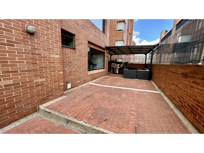 Apartamento de 3 alcobas en venta en Chicó Navarra, Bogotá, 186 m² · foto 10 de 24