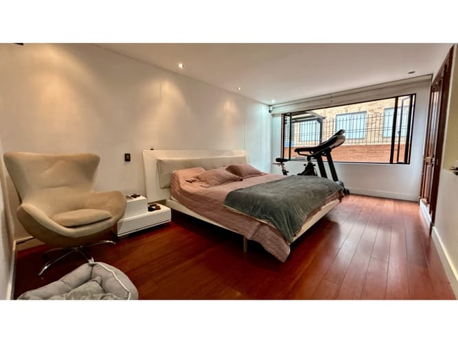 Apartamento de 3 alcobas en venta en Chicó Navarra, Bogotá, 186 m² · foto 14 de 24