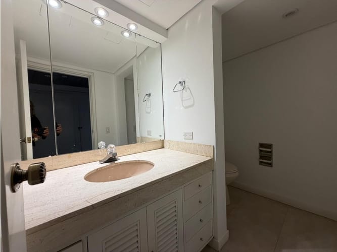 Apartamento de 3 alcobas en venta en La Cabrera, Bogotá, 367 m² · foto 5 de 21
