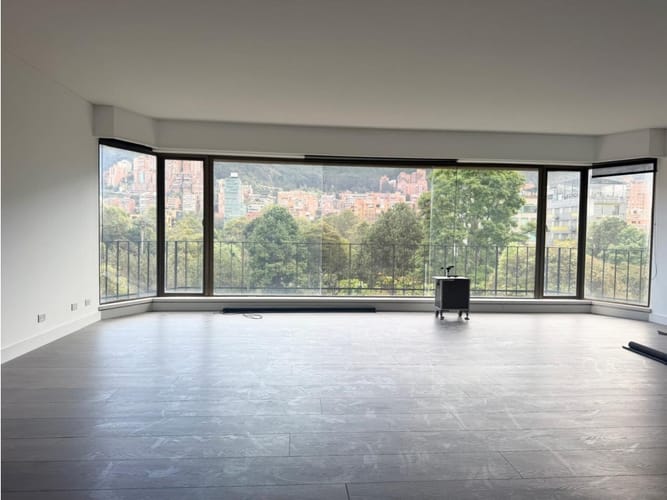 Apartamento de 3 alcobas en venta en La Cabrera, Bogotá, 367 m² · foto 19 de 21