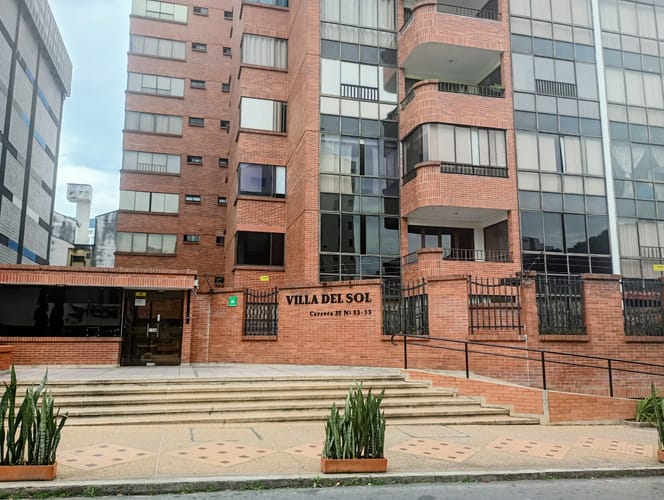 Apartamento de 3 alcobas en venta en Cabecera Del Llano, Bucaramanga, 134 m² · foto 1 de 24