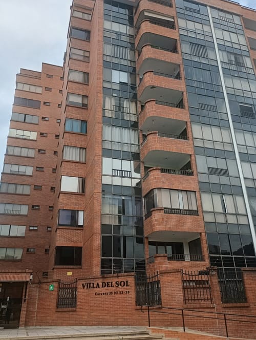 Apartamento de 3 alcobas en venta en Cabecera Del Llano, Bucaramanga, 134 m² · foto 2 de 24