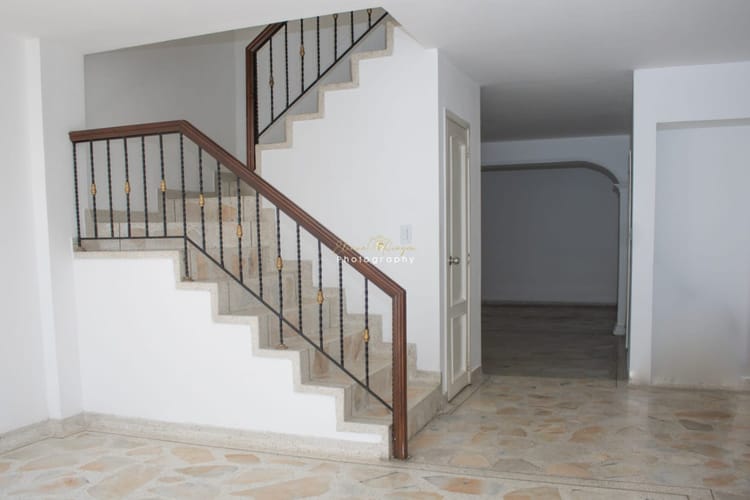 Casa de 6 alcobas en venta en Quintas De Don Simon, Cali, 255 m² · foto 12 de 24