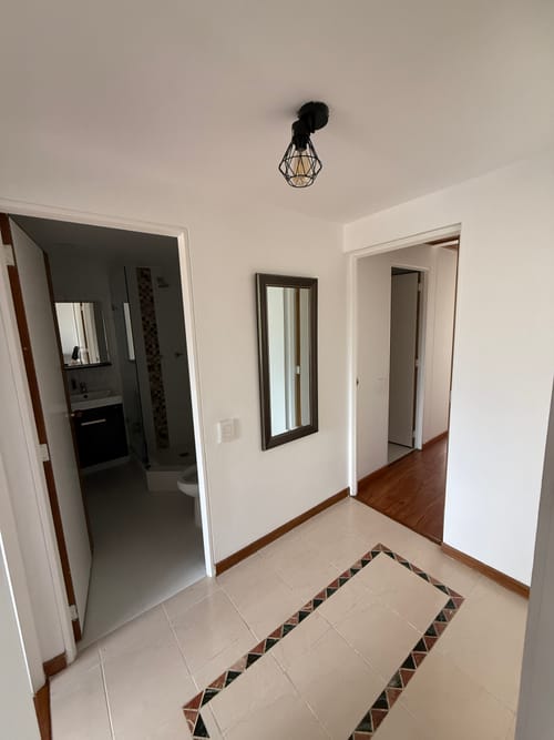 Apartamento de 3 alcobas en venta en Colina Campestre, Bogotá, 76 m² · foto 7 de 11