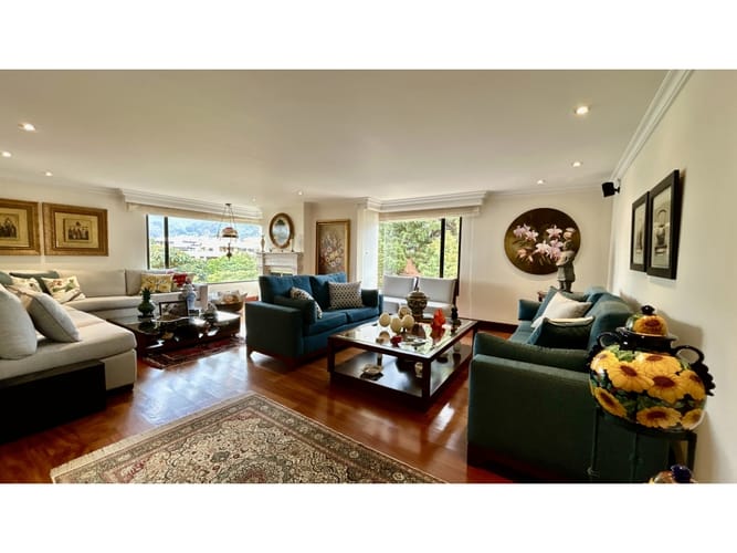 Apartamento de 5 alcobas en venta en Chicó Alto, Bogotá, 516 m² · foto 1 de 24