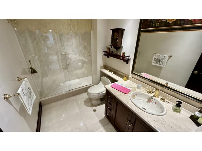 Apartamento de 5 alcobas en venta en Chicó Alto, Bogotá, 516 m² · foto 12 de 24