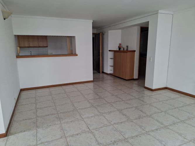 Apartamento de 2 alcobas en venta en Loma De Los Bernal, Medellín, 119 m² · foto 12 de 20