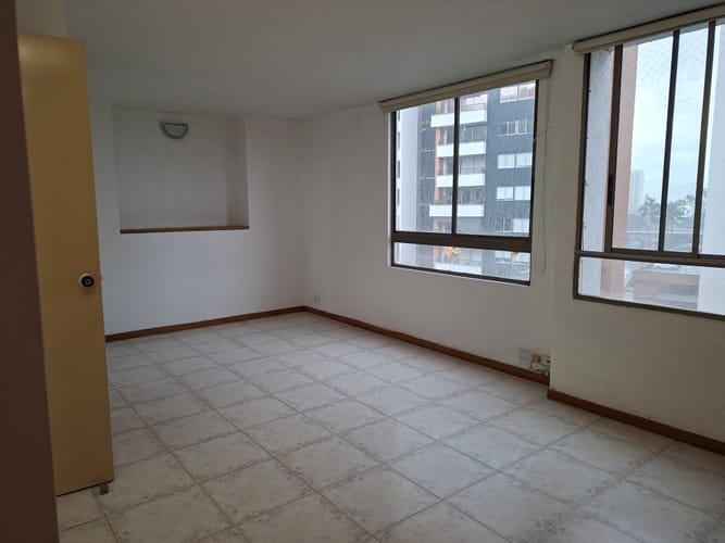 Apartamento de 2 alcobas en venta en Loma De Los Bernal, Medellín, 119 m² · foto 17 de 20